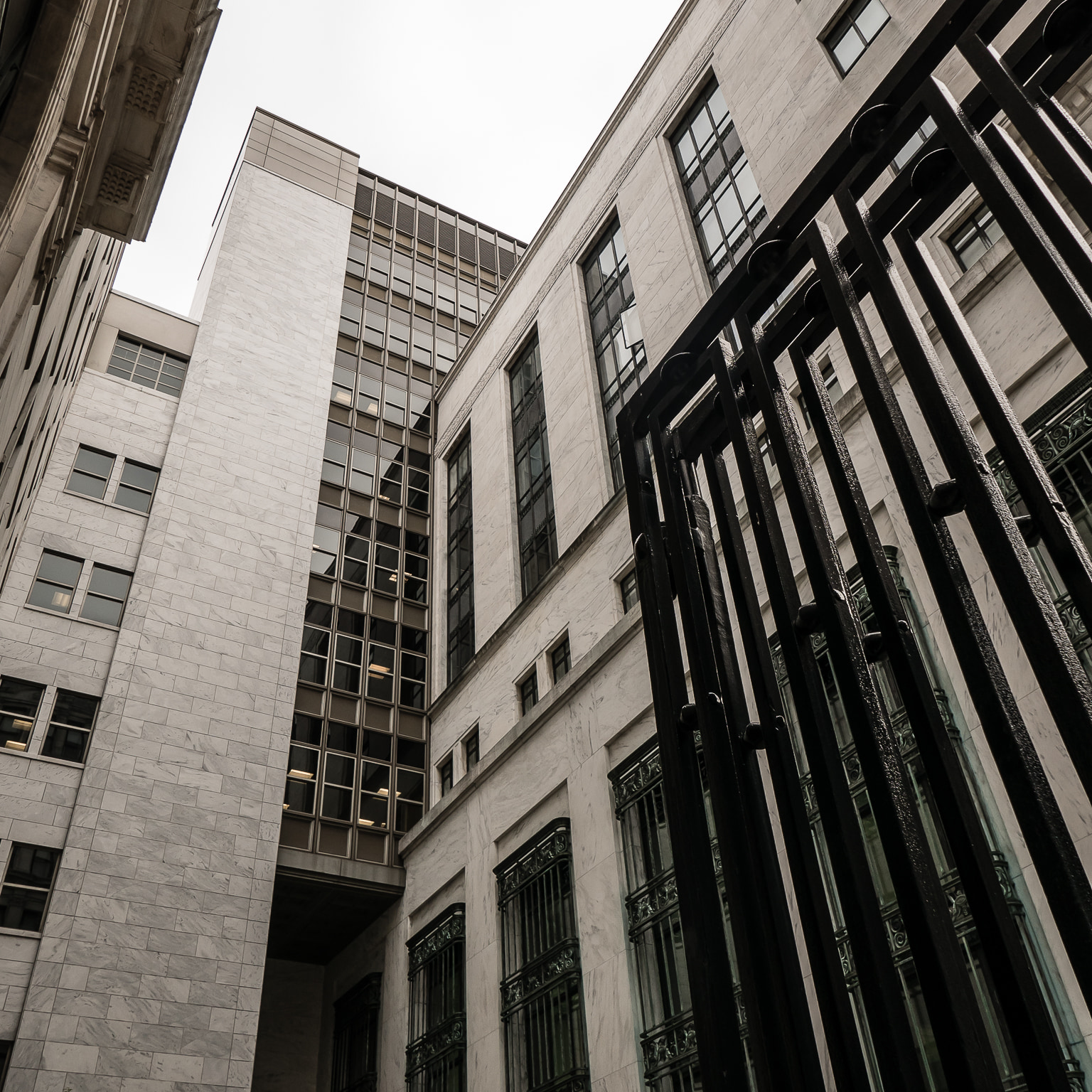 A Posh Sort of Alley